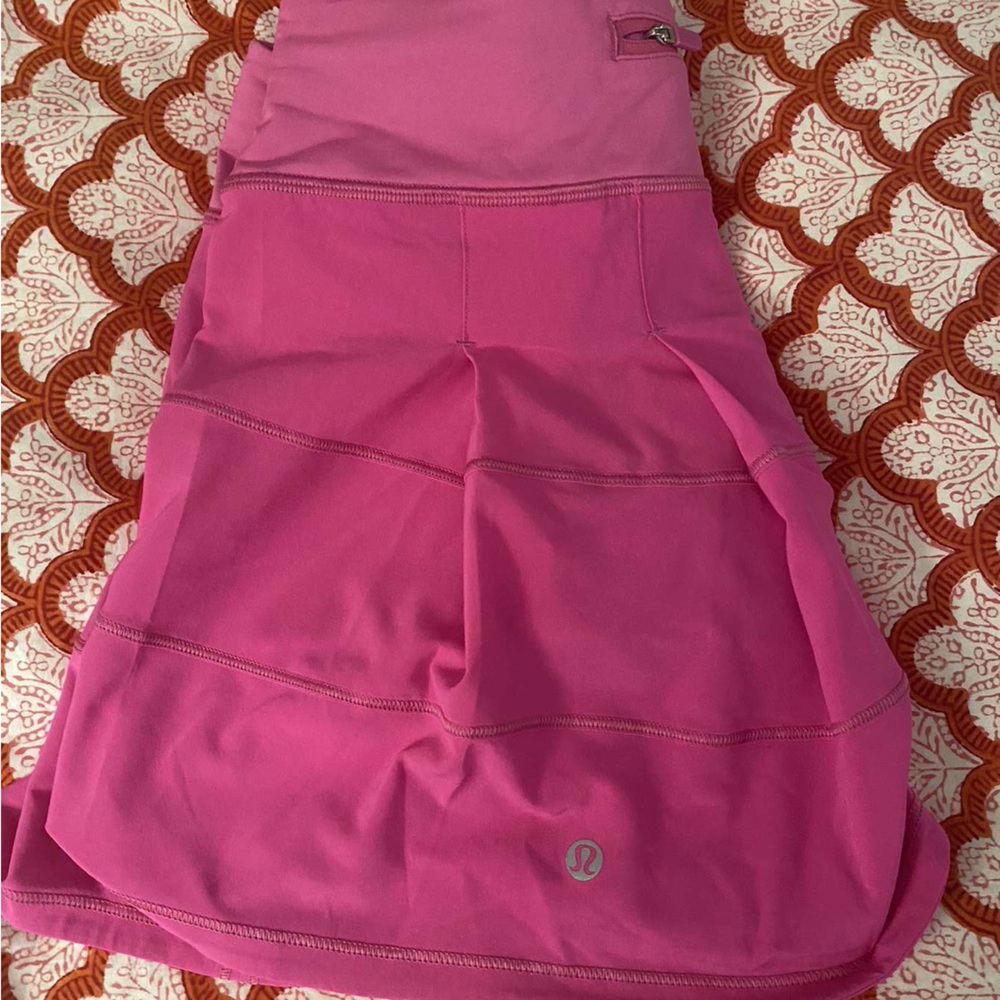 Lululemon pace rival skirt